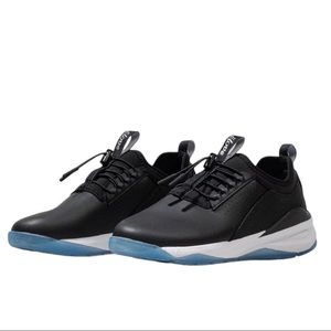 Clove Nursing Shoes Classic “Night Shift”